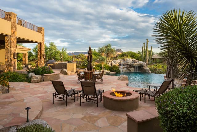 16 Cozy Southwestern Patio Designs For Outdoor Comfort
