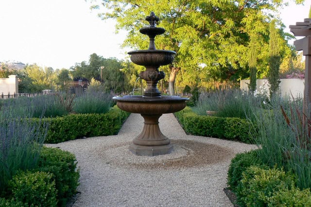 19 Brilliant Tiered Fountain Design To Enhance The Look Of Your Courtyard 18