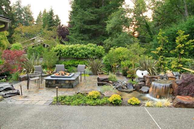 20 Awesome Waterfall Designs To Adorn Your Backyard 18