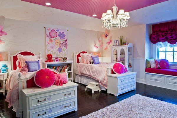20 Fascinating Child's Rooms With Identical Beds Designs For Twins