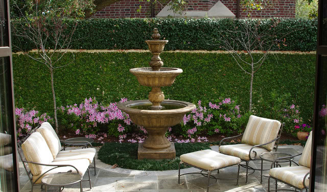 19 Brilliant Tiered Fountain Design To Enhance The Look Of Your Courtyard 4