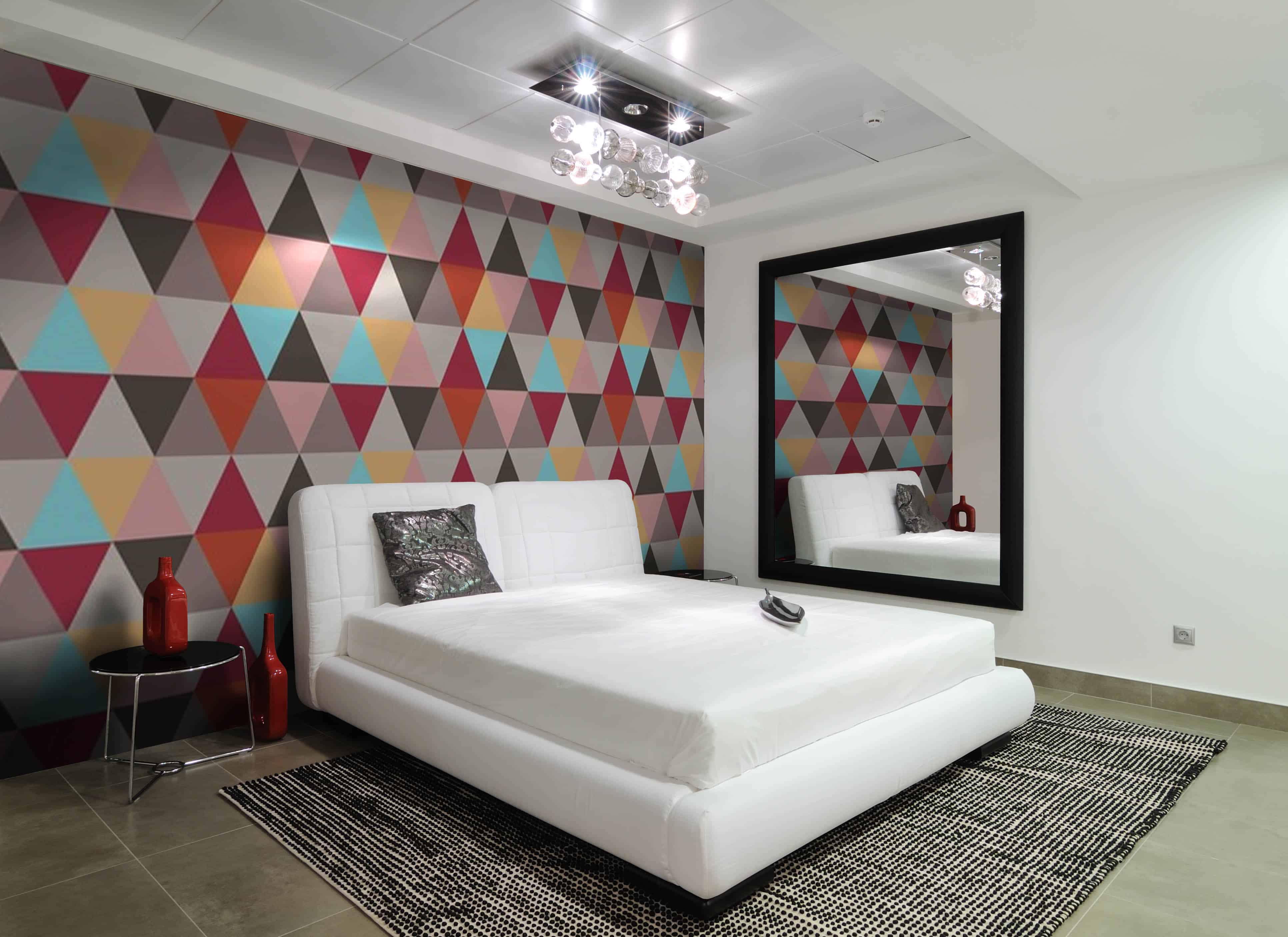 17 Interesting Wallpapers With Geometric Pattern For Every Bedroom 5