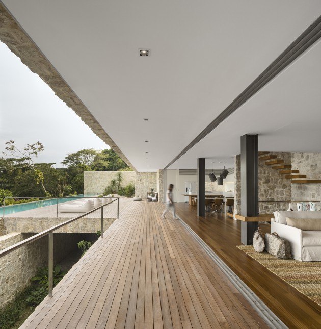 The AL House by Studio Arthur Casas in Brazil Is What You Need To See Today