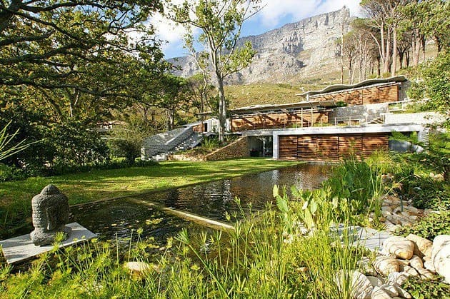 The Astonishing Mountain House by Van Der Merwe Miszewski Architects (3)