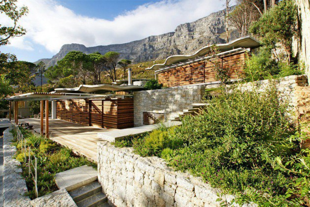 The Astonishing Mountain House by Van Der Merwe Miszewski Architects (4)