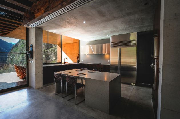 The Contemporary Narigua House in Mexico by P+0 Architecture