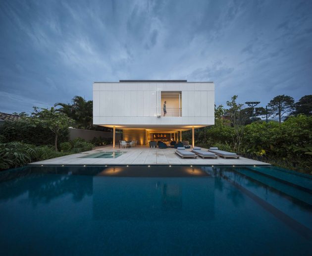 The Fabulous White House By Studio MK27 in Brazil (1)