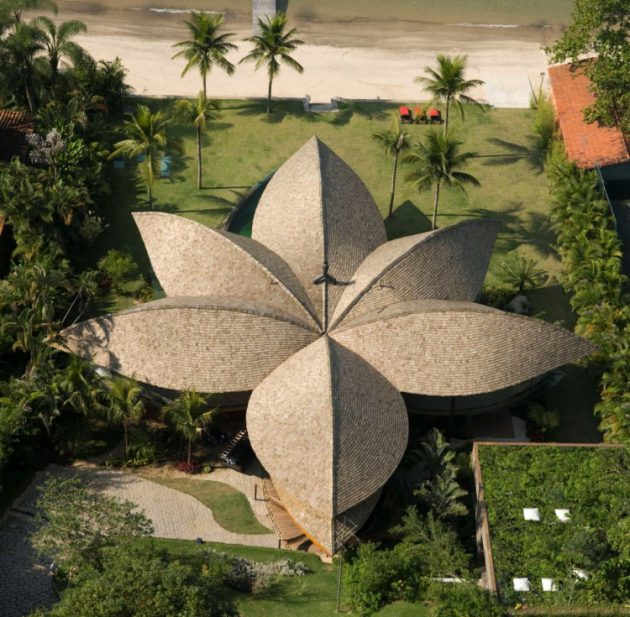 The Spectacular Leaf House by Mareines + Patalano Arquitetura In Brazil (2)