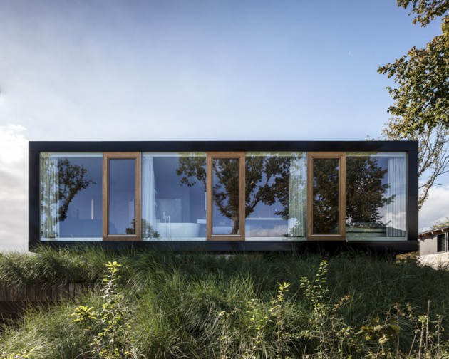 The Stunning Villa V by Paul de Ruiter Architects Will Steal Your Heart