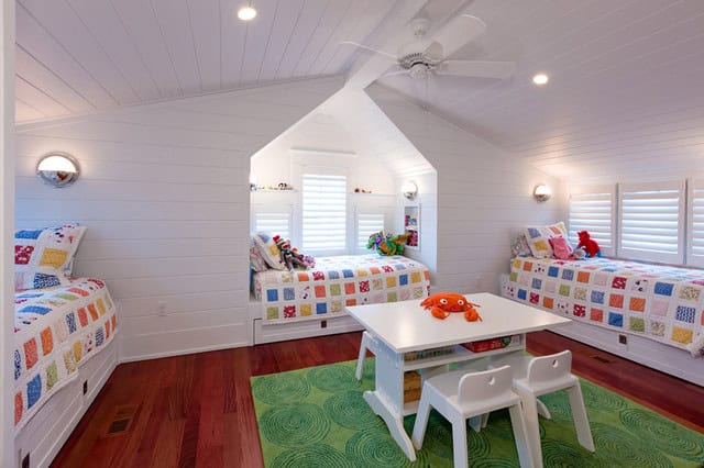 16 Adorable Attic Child's Room Designs That Will Attract Your Attention 10