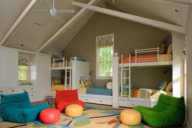 16 Adorable Attic Child's Room Designs That Will Attract Your Attention 12