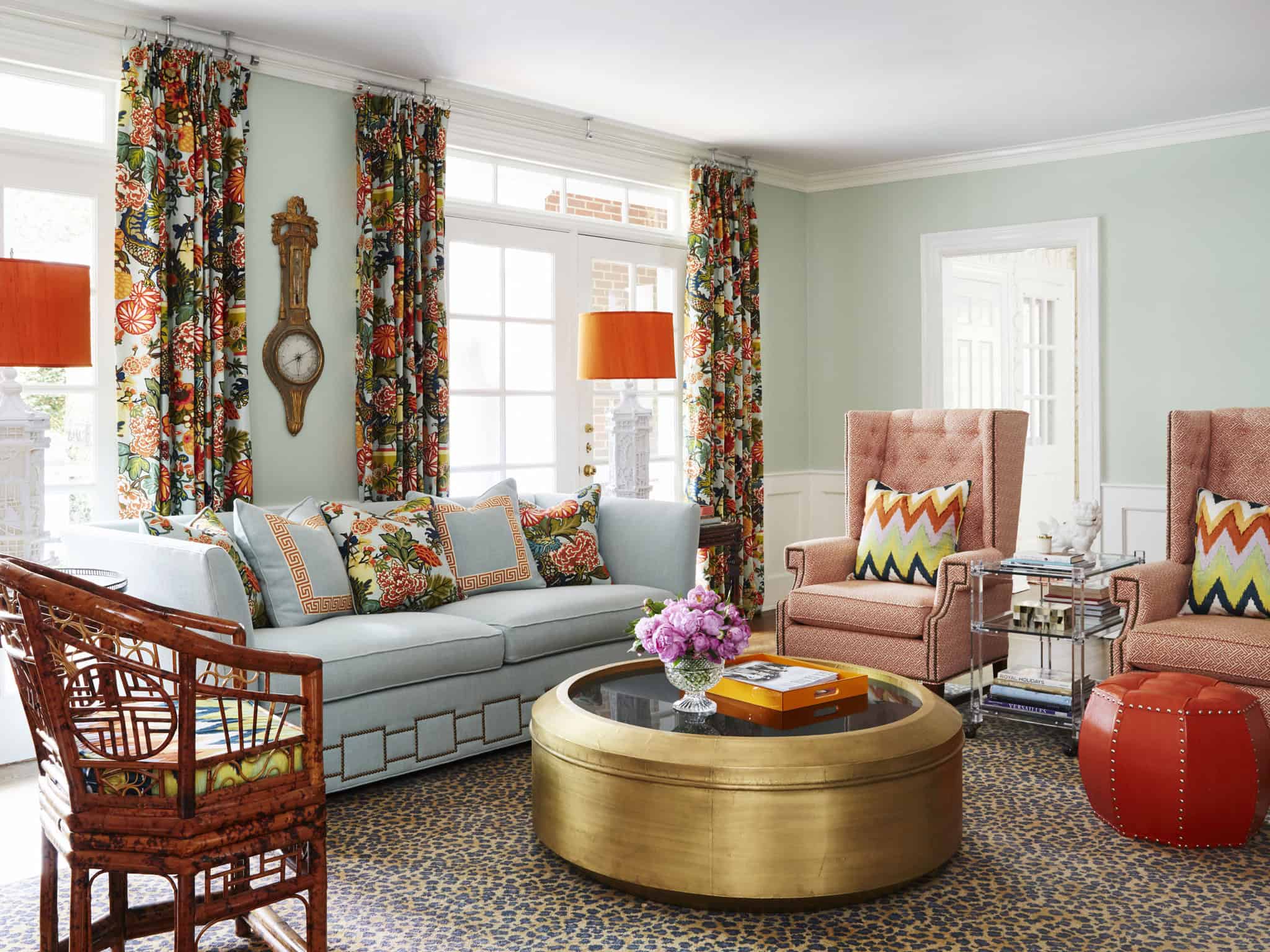 colorful living room trendy