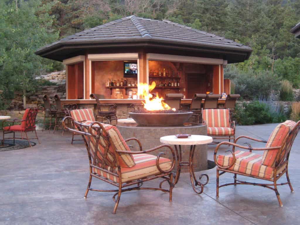 20 Beautiful Outdoor Living Room Designs That Will Delight You 12