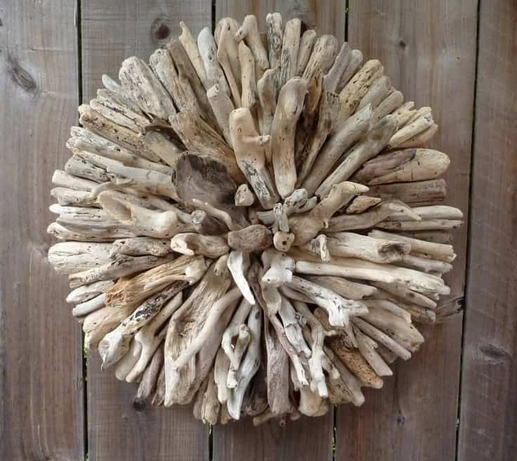 19 Really Inspiring & Cheap Ideas To Make Awesome Driftwood Decorations