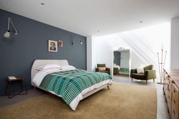16 Outstanding Bedroom Designs With Floor Mirrors