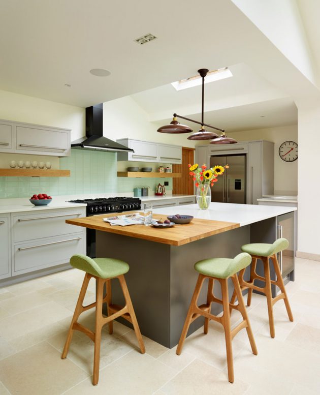 18 Remarkable Kitchen Islands With Seating Place That Everyone Will Love