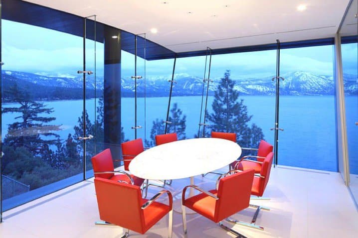 20 Spectacular Interiors With Floor-To-Ceiling Windows That Offer Incredible Views 18