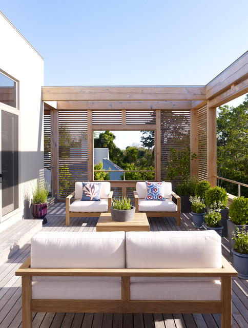 18 Outstanding Contemporary Deck Designs For Your Backyard