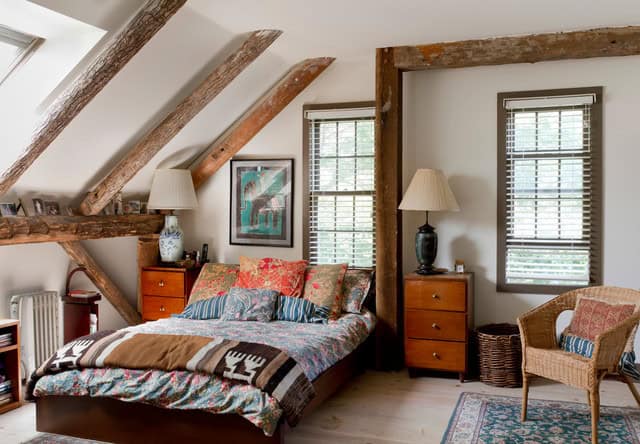 19 Fascinating Bedroom Designs With Exposed Beams That Will Delight You 19