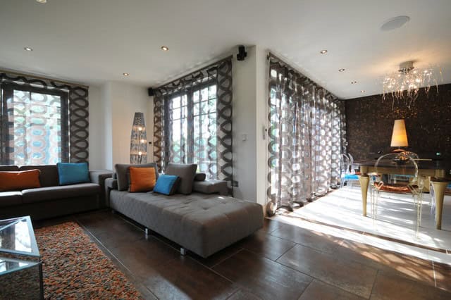 17 Engrossing Curtains Designs For Your Modern Home 2