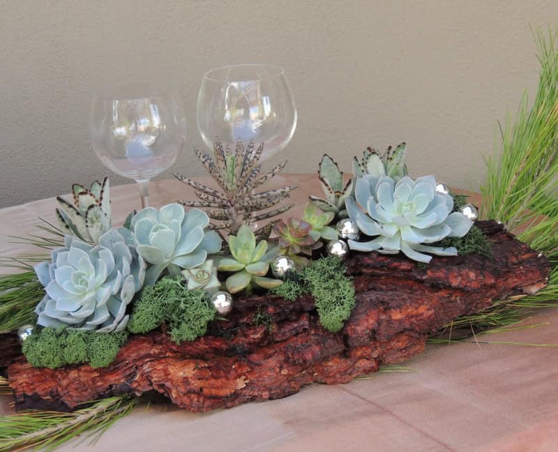 17 Awe-Inspiring Log Centerpiece Designs To Adorn Your Dining Table 2
