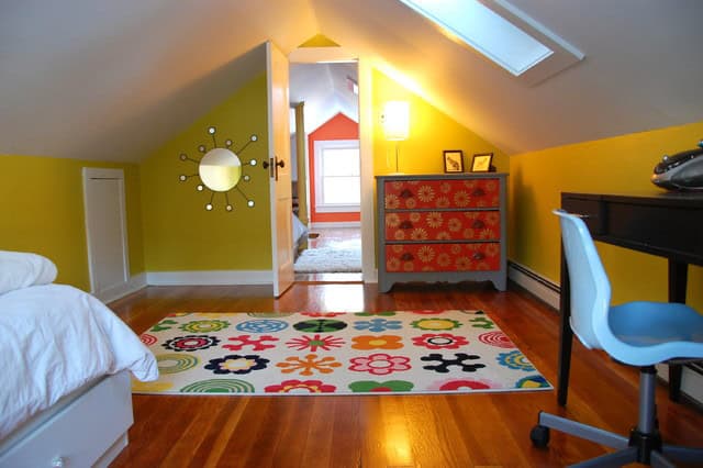 16 Adorable Attic Child's Room Designs That Will Attract Your Attention 6