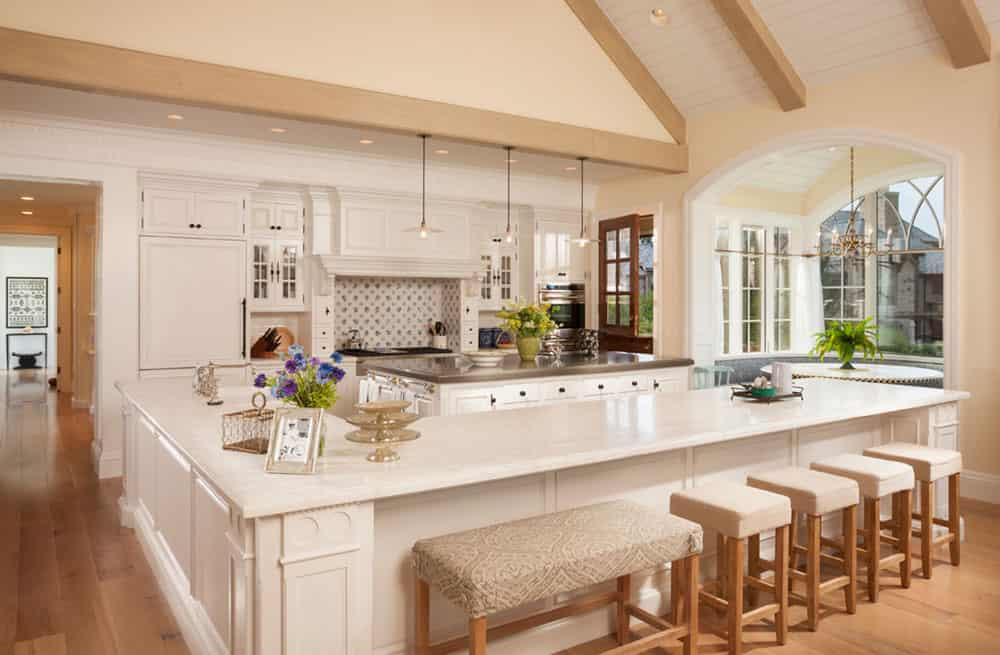 18 Remarkable Kitchen Islands With Seating Place That Everyone Will Love 7