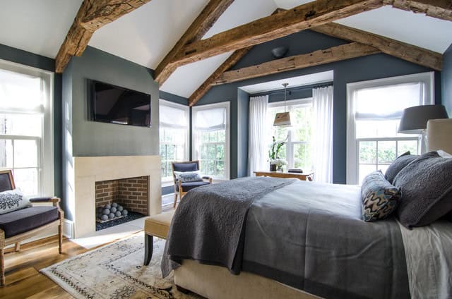 19 Fascinating Bedroom Designs With Exposed Beams That Will Delight You 8