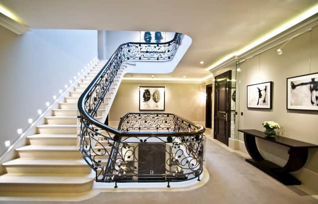 15 Glamorous Staircase Designs That Will Fascinate You 8