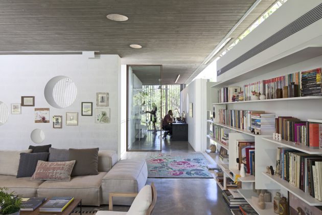 A House For An Architect in Israel by Pitsou Kedem Architects