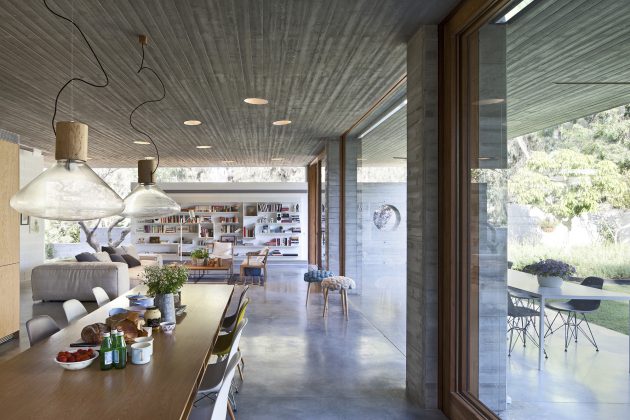 A House For An Architect in Israel by Pitsou Kedem Architects