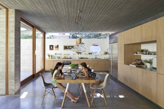 A House For An Architect in Israel by Pitsou Kedem Architects