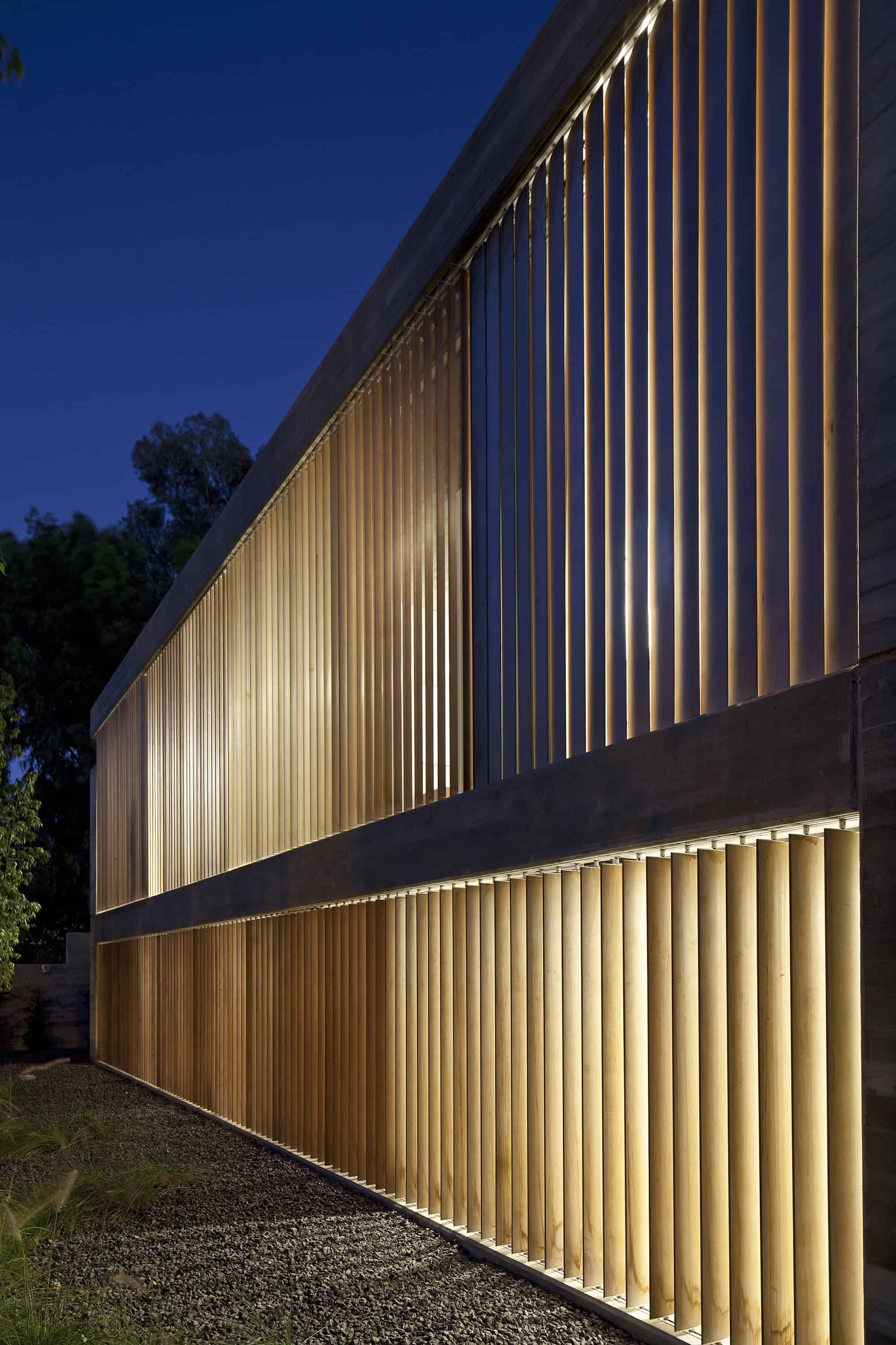 A House For An Architect in Israel by Pitsou Kedem Architects A House For An Architect in Israel by Pitsou Kedem Architects (9)