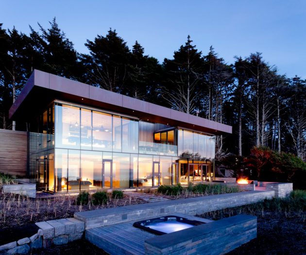 Finley Beach House - A Transparent Beachfront Residence By Bora Architects In Oregon (1)
