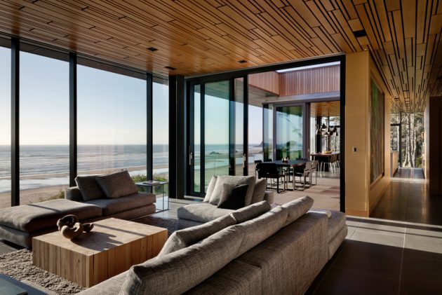 Finley Beach House - A Transparent Beachfront Residence By Bora Architects In Oregon (16)