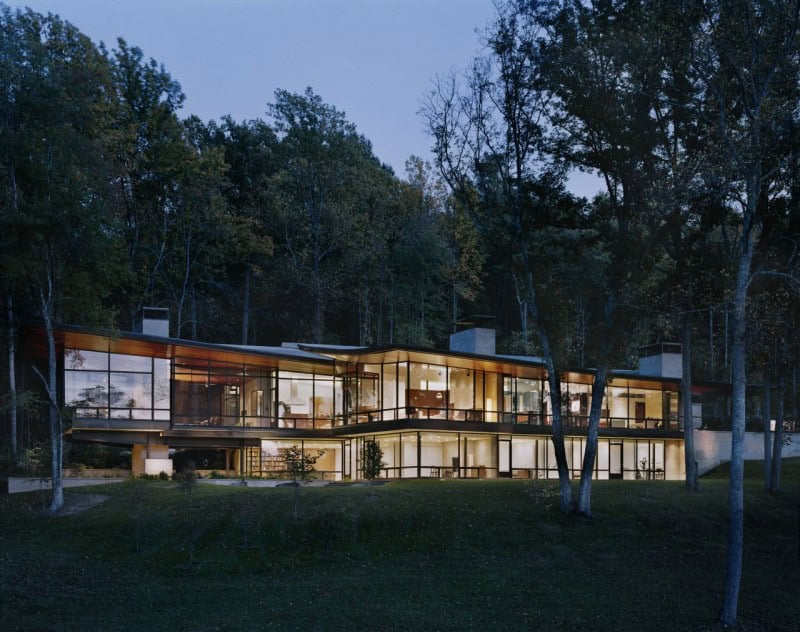 The Striking Blue Ridge Residence by Voorsanger Architects in Virginia, USA The Striking Blue Ridge Residence by Voorsanger Architects in Virginia, USA (10)