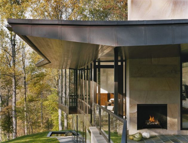 The Striking Blue Ridge Residence by Voorsanger Architects in Virginia, USA (5)