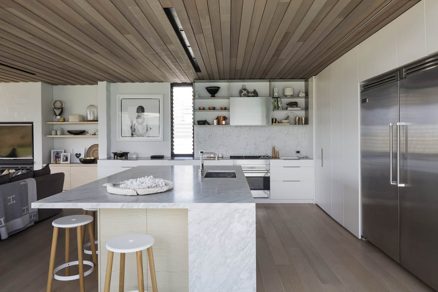 Tuatua House in New Zealand by Julian Guthrie Tuatua House in New Zealand by Julian Guthrie (10)