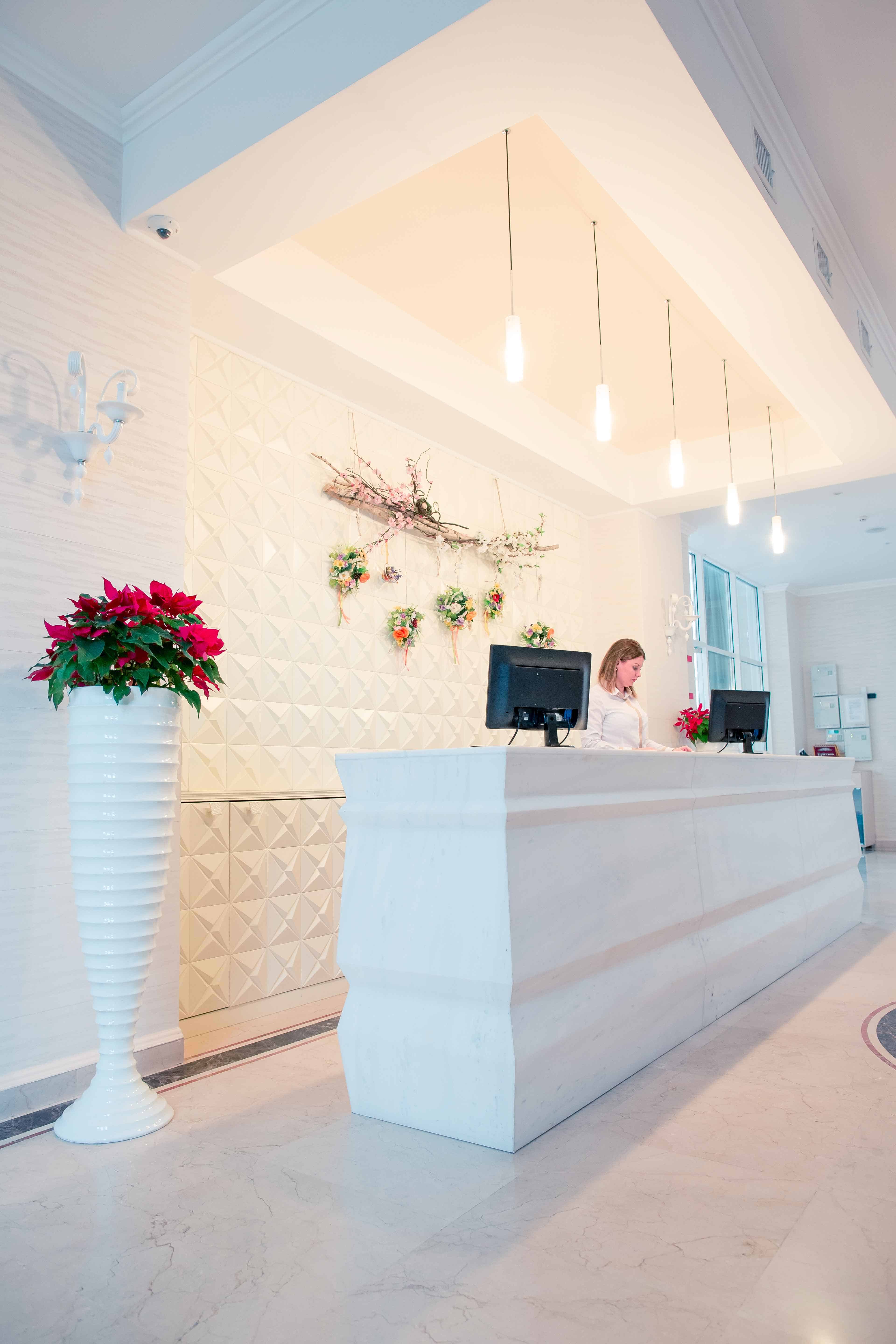 Modern Hotel, Carpathians, Skhidnytsia Photo: Volodymyr Shurubura