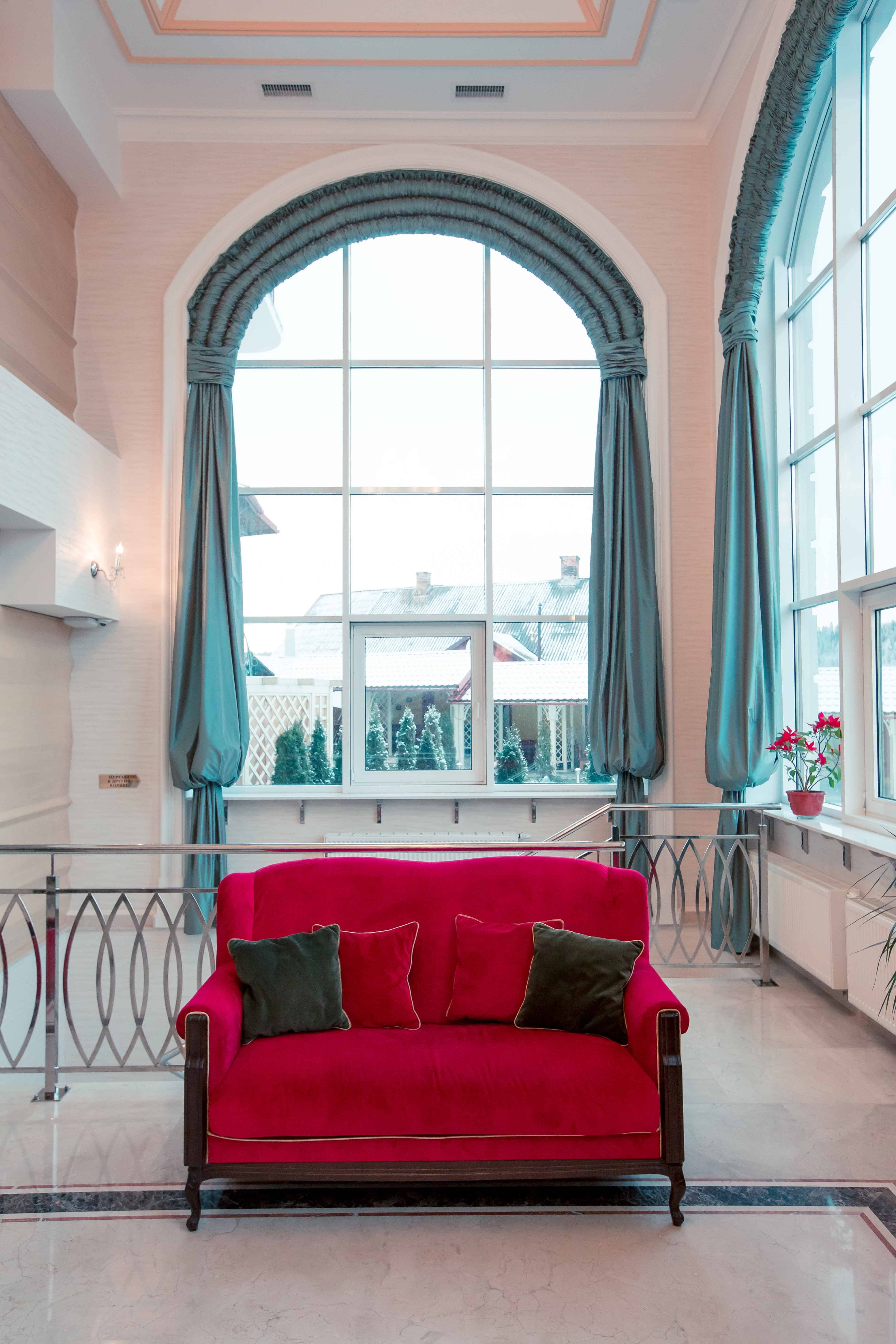 Modern Hotel, Carpathians, Skhidnytsia Photo: Volodymyr Shurubura