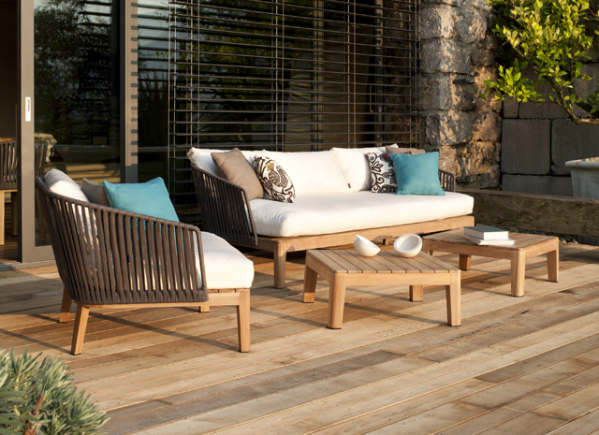 What Makes Teak Perfect for Outdoor Furniture?