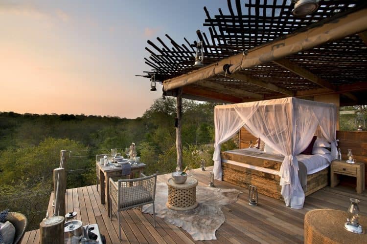 15 Fanciful Outdoor Bedroom Designs That Will Boost Your Imagination 11