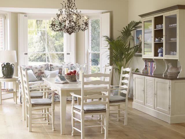 17 Charming Country Dining Room Designs That Abound With Warmth & Pleasant Feeling 12