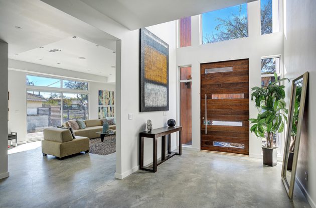 Transform Your Home Entrance: Top Interior Design Tips!