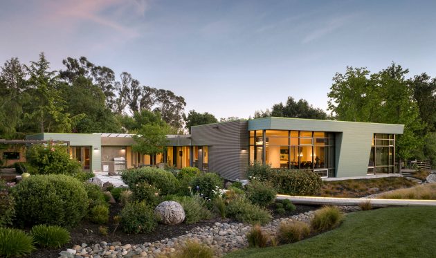 15 Stunning Modern Home Exterior Designs That Make A Statement