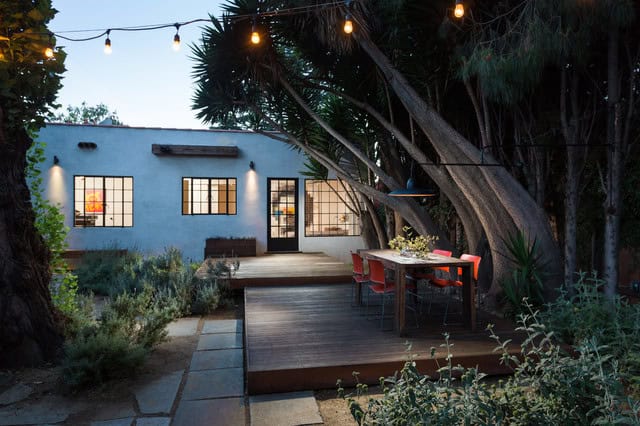18 Fascinating Ideas Of Backyard Hanging Lights 16