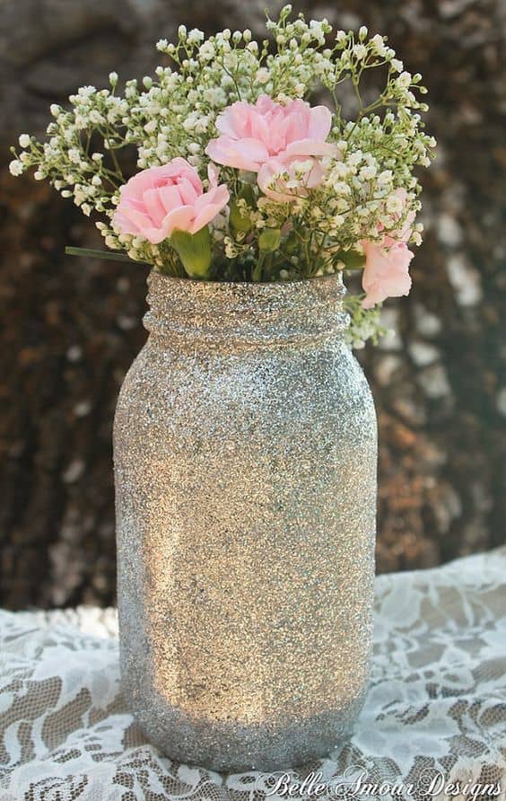 20 Cool & Easy Ideas For Creating DIY Mason Jars Vases