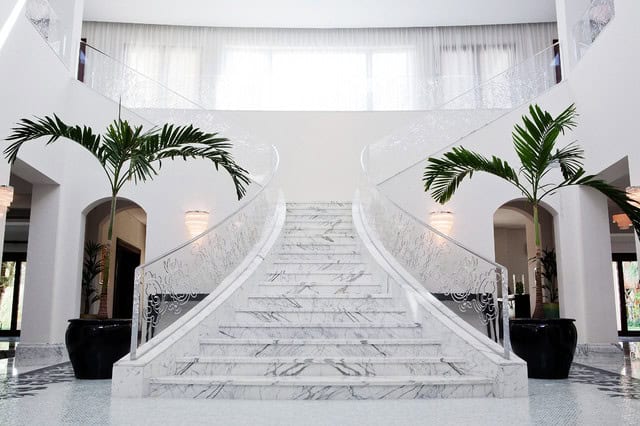 17 Classy Contemporary Staircase Designs To Beautify Your Living Space 2