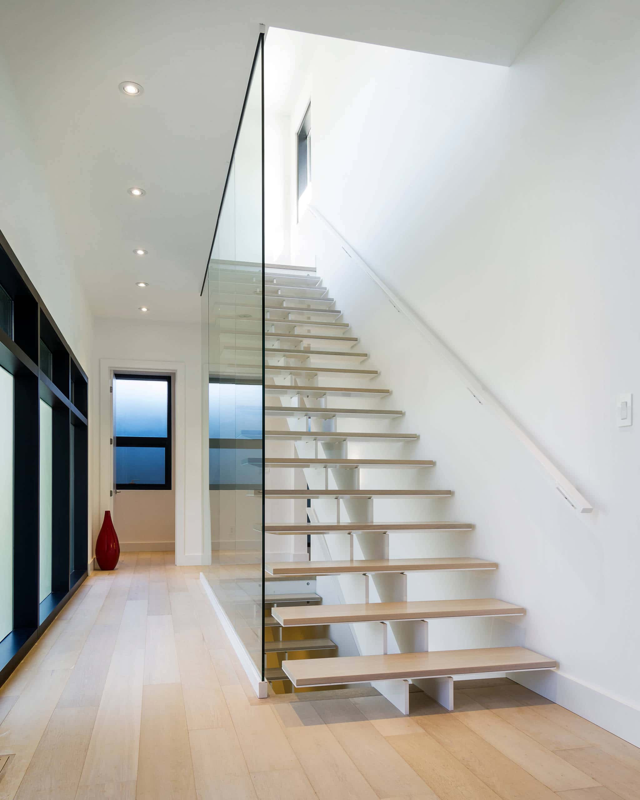 20 Astonishing Modern Staircase Designs You'll Instantly Fall For