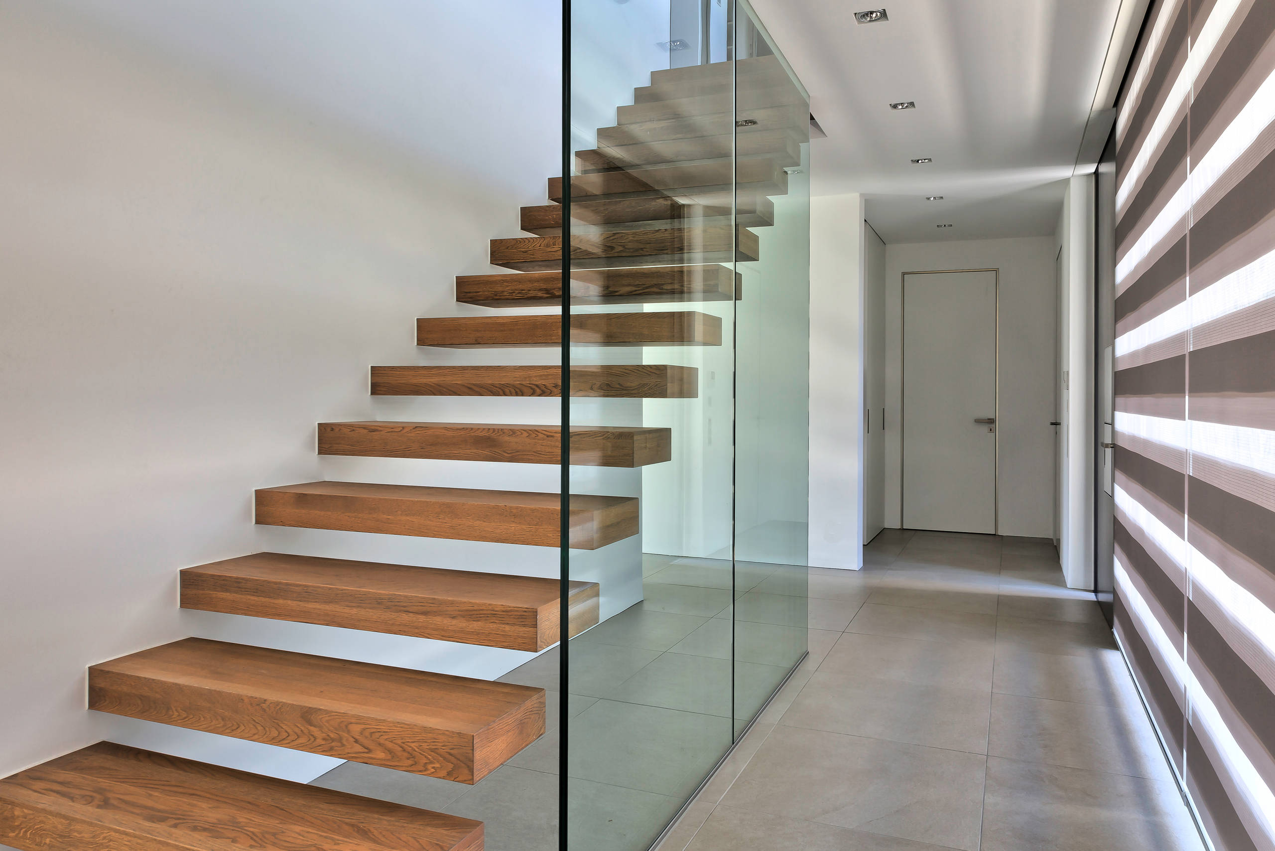 20 Astonishing Modern Staircase Designs You'll Instantly Fall For